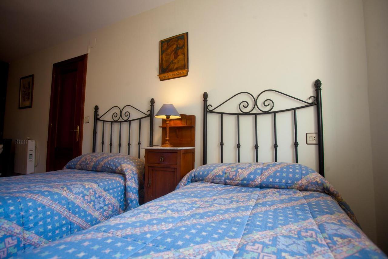 Villa Mercedes Piloña Екстериор снимка